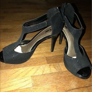 Black sparkly high heels